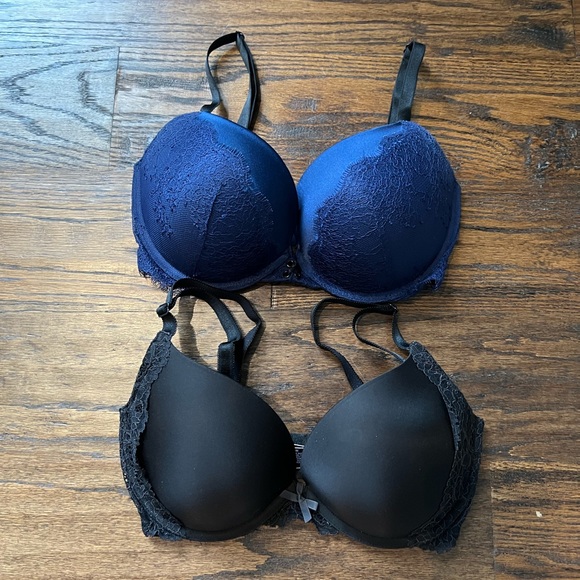 2 Victoria’s Secret Push-up Bra’s, 32DD - Picture 1 of 15